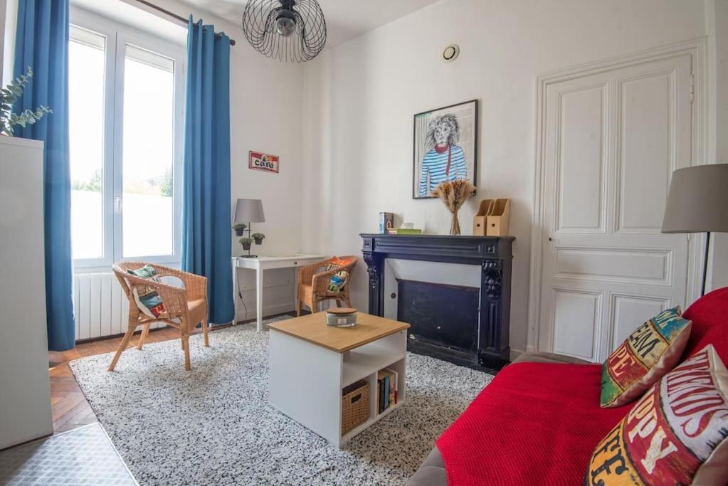 Le Petit Cosy Apartment Angers Exterior photo